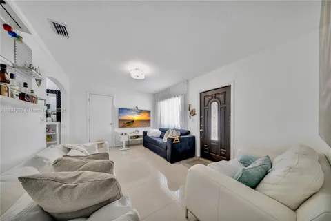 4064 NW 4th Ter, Miami FL 33126