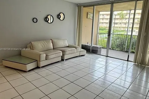 1770 NE 191st St # 1, Miami FL 33179