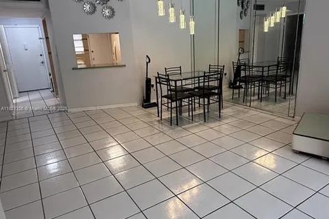 1770 NE 191st St # 1, Miami FL 33179