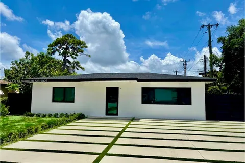 16440 NE 10th Ave, North Miami Beach FL 33162