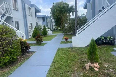 6214 SW 131st Ct # 103, Miami FL 33183