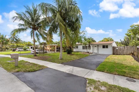 410 NE 58th Ct, Oakland Park FL 33334