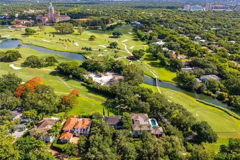 1171 Tiara Ct, Coral Gables FL 33134