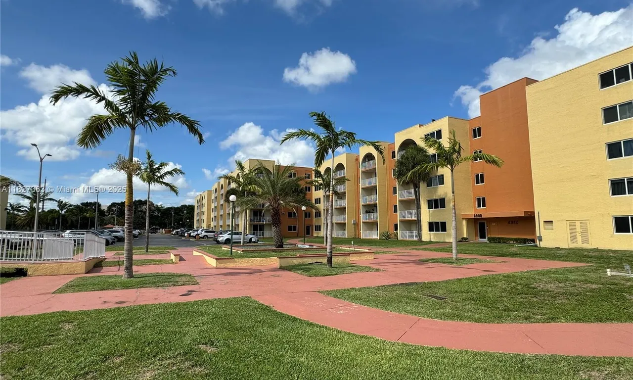 6970 NW 186th St # 406, Hialeah FL 33015