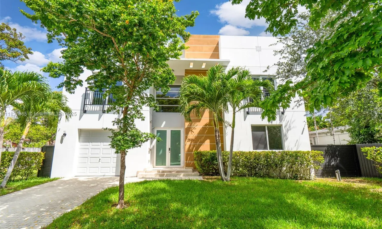 2510 SW 2nd Ave, Miami FL 33129
