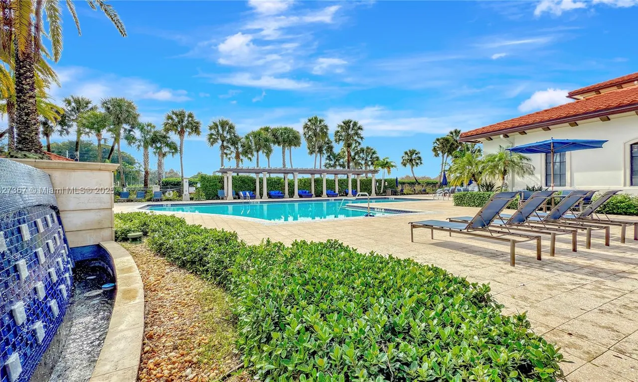 1601 SW 113th Ave, Pembroke Pines FL 33025