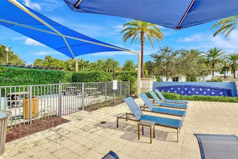 1601 SW 113th Ave, Pembroke Pines FL 33025
