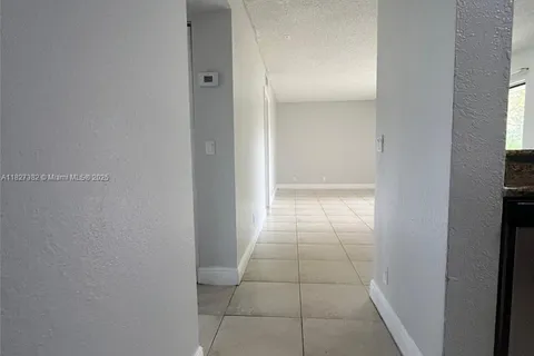 1621 Balfour Point Dr, West Palm Beach FL 33411