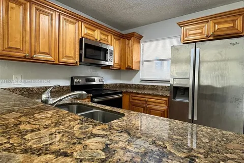 1621 Balfour Point Dr, West Palm Beach FL 33411