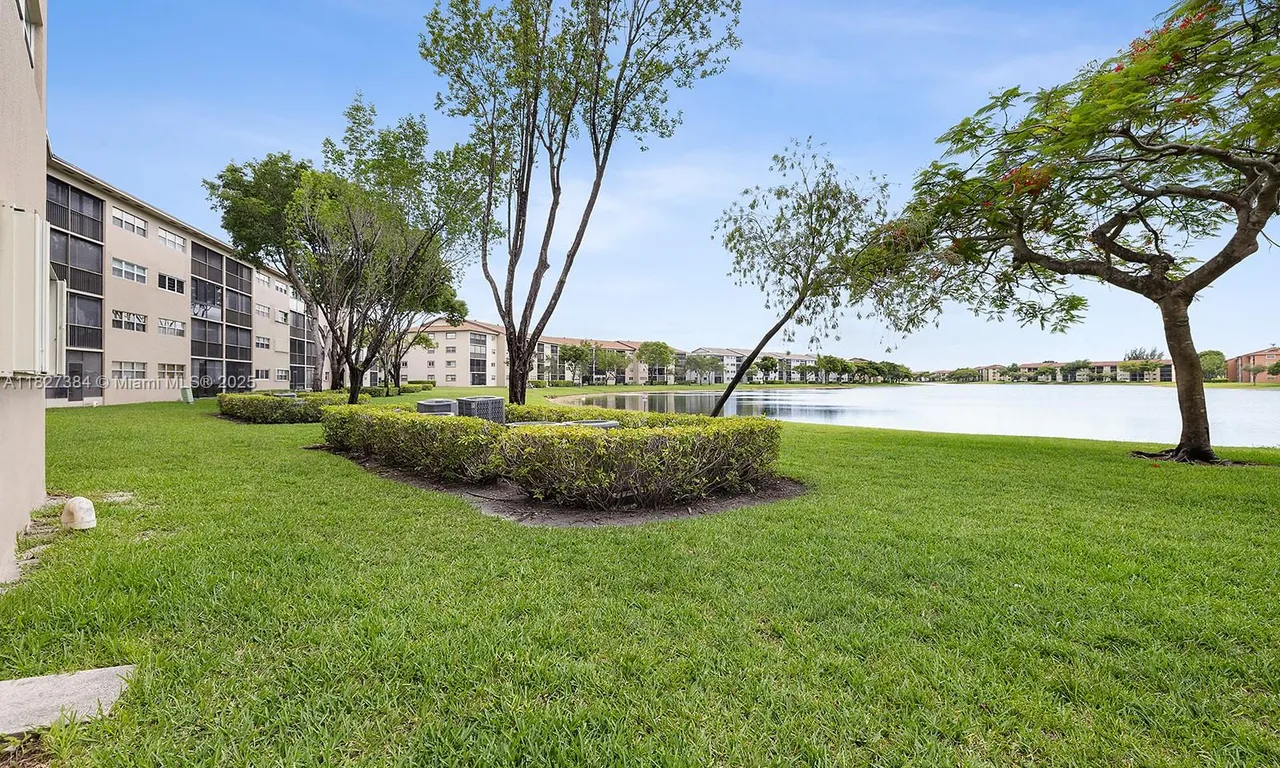 550 SW 138th Ave # 112K, Pembroke Pines FL 33027