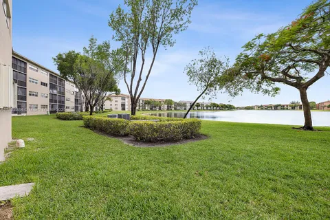 550 SW 138th Ave # 112K, Pembroke Pines FL 33027