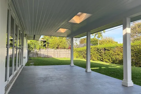 8791 SW 87th St, Miami FL 33173