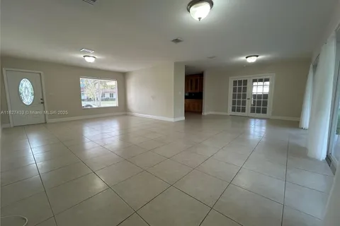 8791 SW 87th St, Miami FL 33173