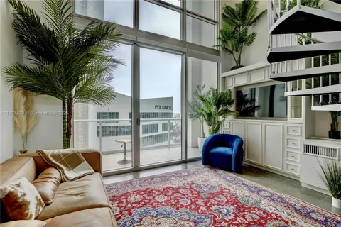 300 S Biscayne Blvd # 626, Miami FL 33131