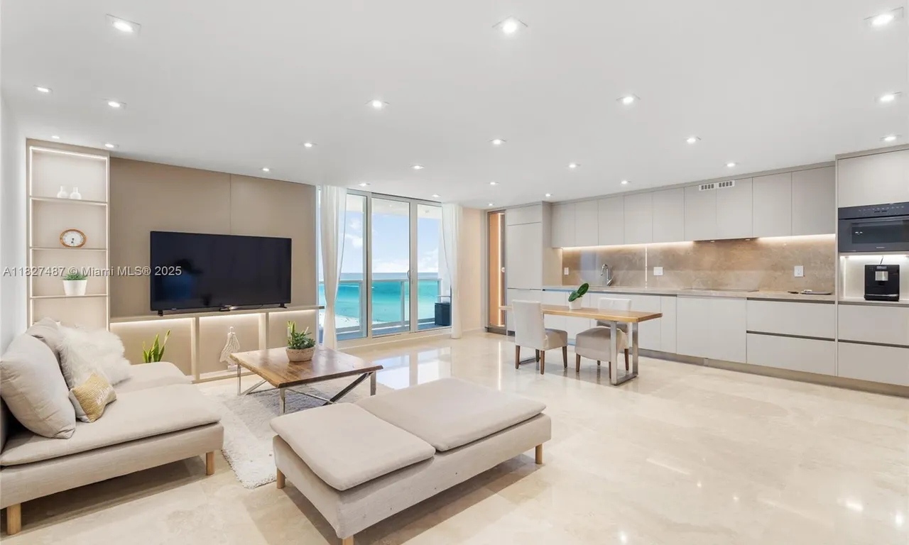 2301 Collins Ave # 1012, Miami Beach FL 33139