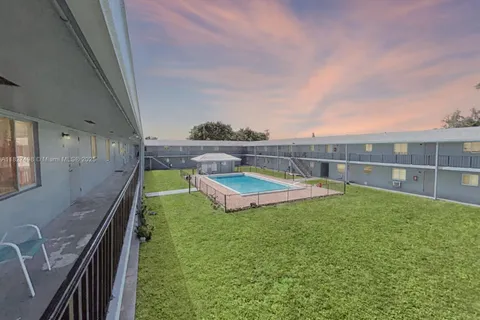 1829 N A St # 24, Palm Beach FL 33460