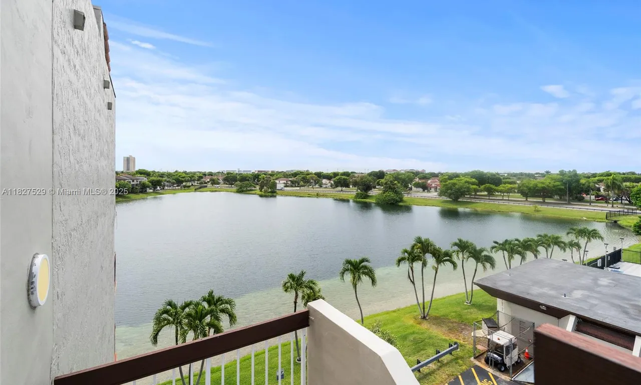 10290 NW 9th St Cir # 511, Miami FL 33172