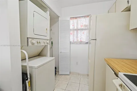 10290 NW 9th St Cir # 511, Miami FL 33172