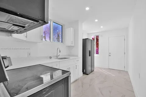 3025 NW 8th Ave # 1, Miami FL 33127