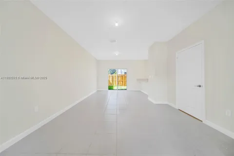 12918 NW 23rd Pl # 12918, Miami FL 33167