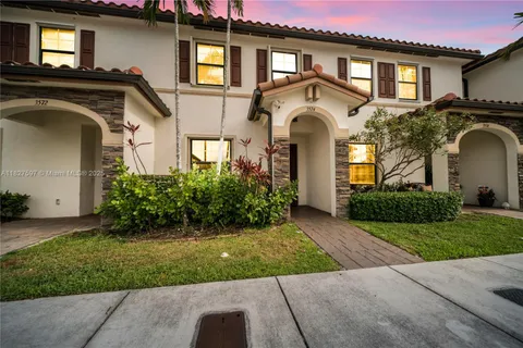 3574 W 88th Ter, Hialeah FL 33018