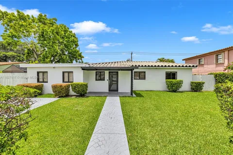 7395 SW 39th St, Miami FL 33155