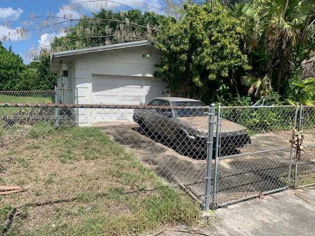 15701 NW 39th Ct, Miami Gardens FL 33054