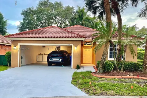 1084 Aspri Way, Riviera Beach FL 33418
