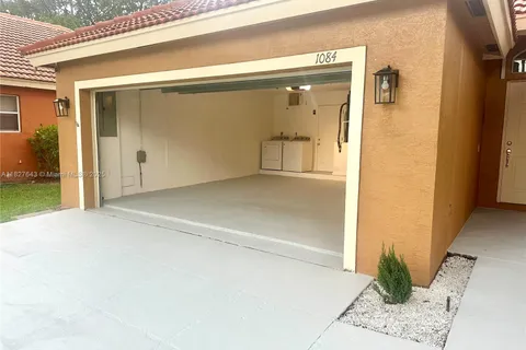 1084 Aspri Way, Riviera Beach FL 33418