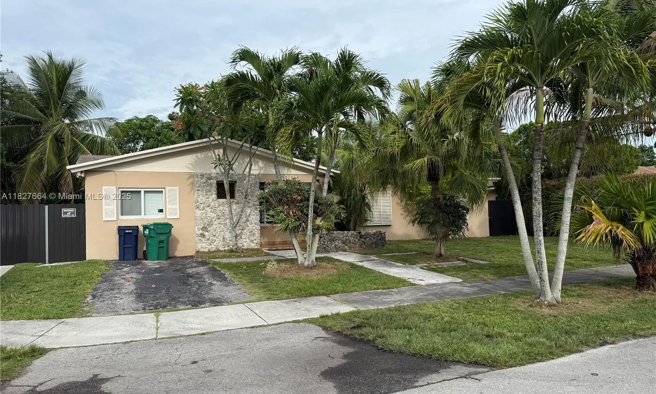 16001 SW 103 CT, Miami FL 33157