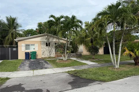 16001 SW 103 CT, Miami FL 33157