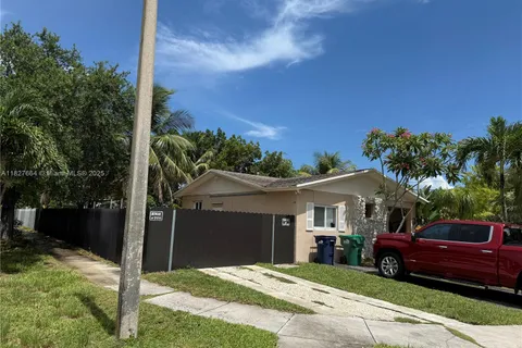 16001 SW 103 CT, Miami FL 33157