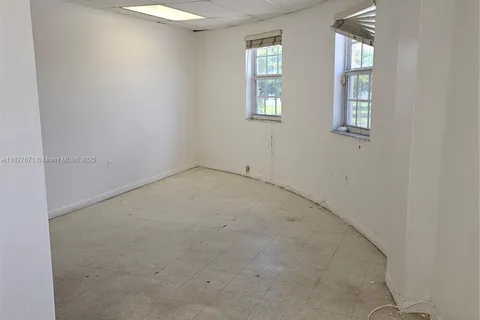 6087 NW 17th Ave # 0, Miami FL 33142