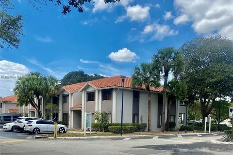 8323 Coral Lake Dr # 8323, Coral Springs FL 33065