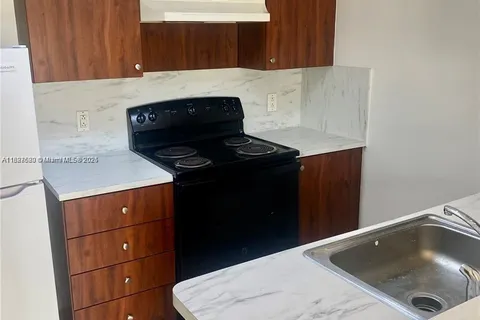 8323 Coral Lake Dr # 8323, Coral Springs FL 33065