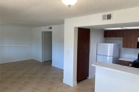 8323 Coral Lake Dr # 8323, Coral Springs FL 33065