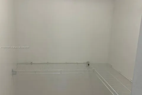 6125 W 20 TH AV # 217, Hialeah FL 33012