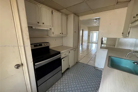 270 NE 191st St # 108, Miami FL 33179