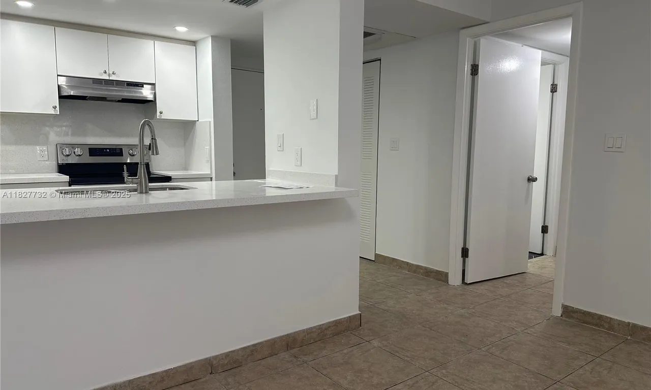 8100 Geneva Ct # 142, Doral FL 33166