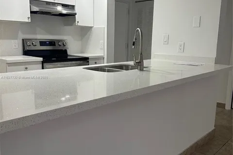 8100 Geneva Ct # 142, Doral FL 33166