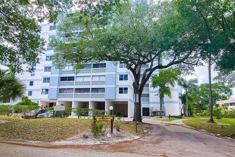 3301 Spanish Moss Ter # 609, Lauderhill FL 33319
