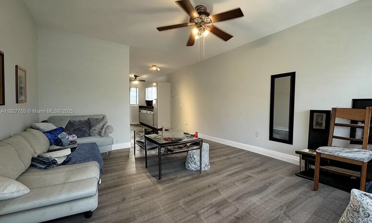 75 Washington Ave # 18, Miami Beach FL 33139