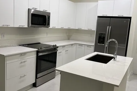 8001 NW 41st St # 202, Doral FL 33166