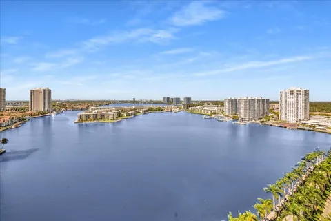 2851 NE 183rd St # 2016E, Aventura FL 33160