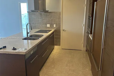 495 Brickell Ave # 5211, Miami FL 33131