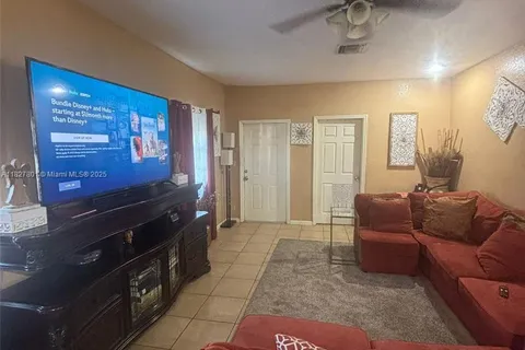 330 N Deerfield Ave, Deerfield Beach FL 33441