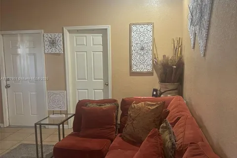 330 N Deerfield Ave, Deerfield Beach FL 33441
