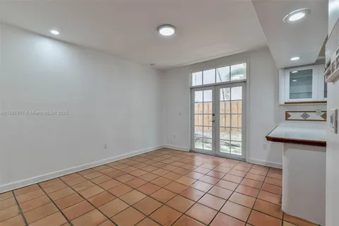 3136 Virginia St, Miami FL 33133