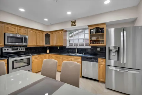 4911 SW 29th Ter, Dania Beach FL 33312