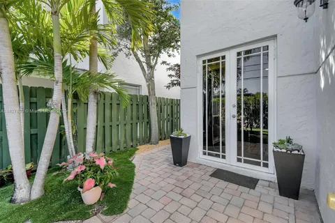 1110 SE 4th Ave, Fort Lauderdale FL 33316